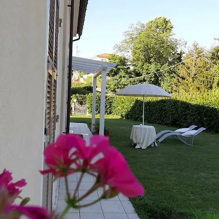 Penzion Il Montetto3 -giardino Privato -parcheggio Privato- Vicino A Lerici Arcola