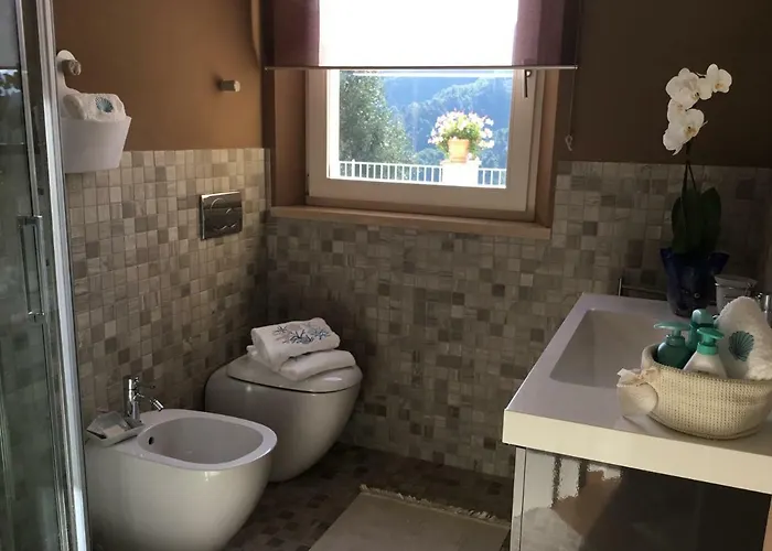 Guest house Il Montetto3 -giardino Privato -parcheggio Privato- Vicino A Lerici 3*