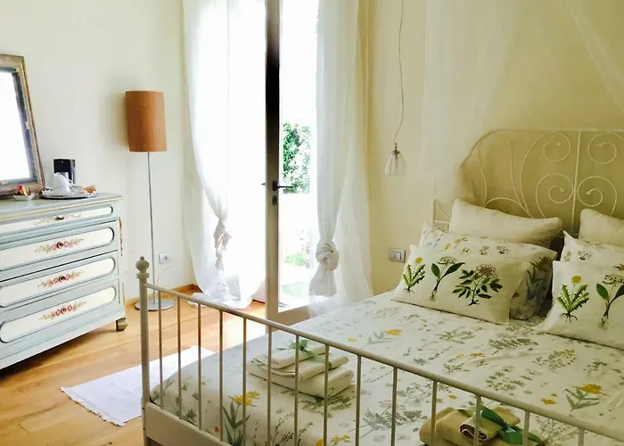 Guest house Il Montetto3 -giardino Privato -parcheggio Privato- Vicino A Lerici 3*