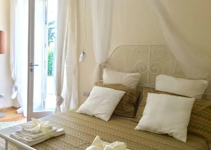 Il Montetto3 -giardino Privato -parcheggio Privato- Vicino A Lerici Guest house